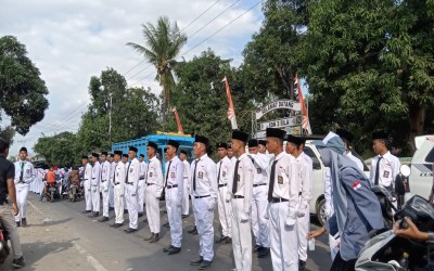 Siswa-Siswi SMKS PURUHITA SURABAYA Berpartisipasi dalam Gerak Jalan Indah tingkat SMA/SMK